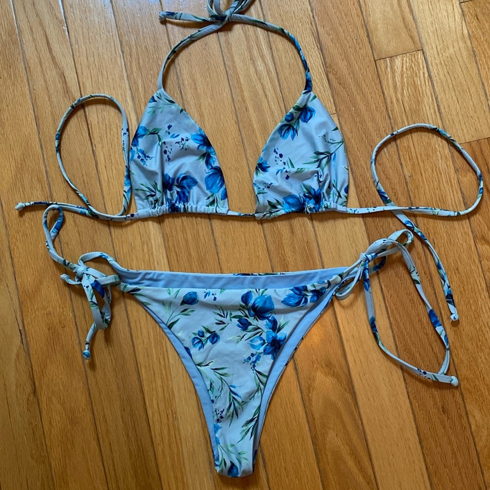 Beach Riot blue floral bikini